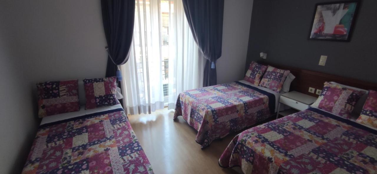 Hostal Felipe V Madrid Exterior photo