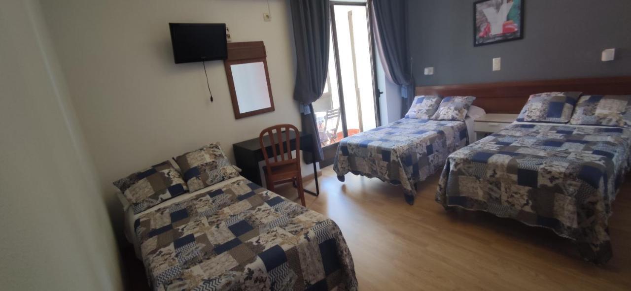 Hostal Felipe V Madrid Exterior photo