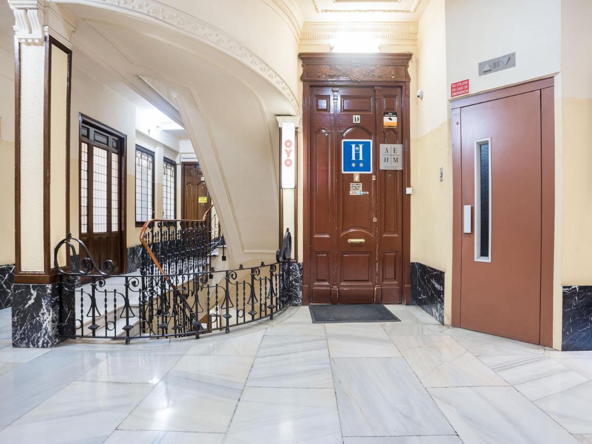 Hostal Felipe V Madrid Exterior photo
