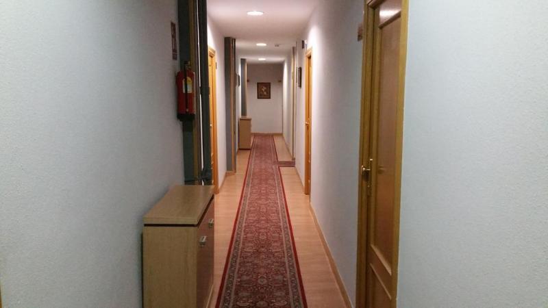 Hostal Felipe V Madrid Exterior photo